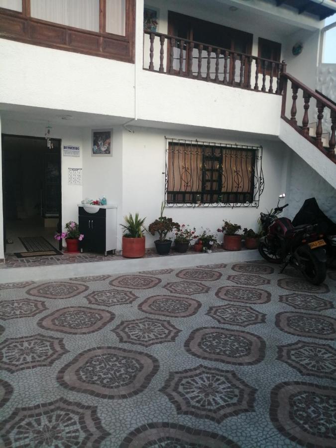 Hospedaje El Mirador Iza Esterno foto